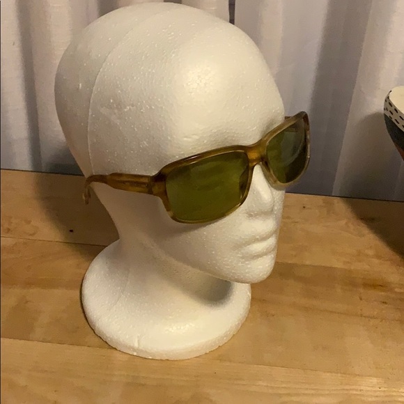 Giorgio Armani Sunglasses - Picture 2 of 4